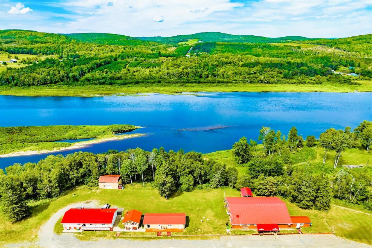 Love Hotels St John River At Fort Kent Me Saint John Plantation Exterior photo